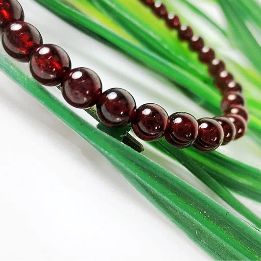 ❤️ Pulsera de Granate – Pasión, vitalidad y fuerza interior